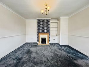 BELLFIELD AVENUE- click for photo gallery